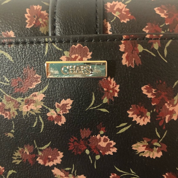 Chaps Chain-Strap Floral Flap-Cover Purse - Picture 7 of 12